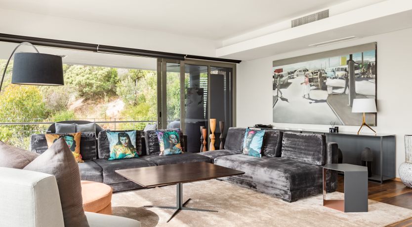 Photo of Strikingly Handsome