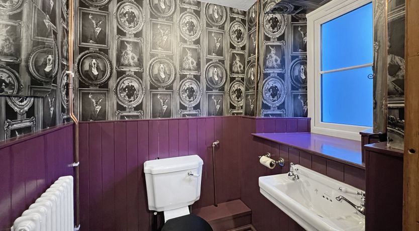 Photo of Hare and Hounds, Exton