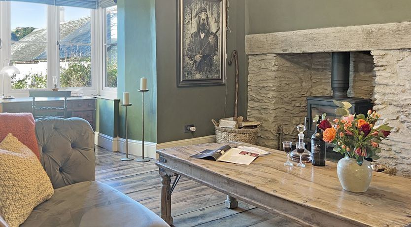 Photo of Hare and Hounds, Exton