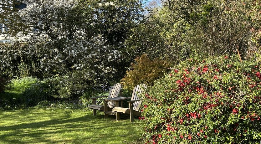 Photo of Hare and Hounds, Exton