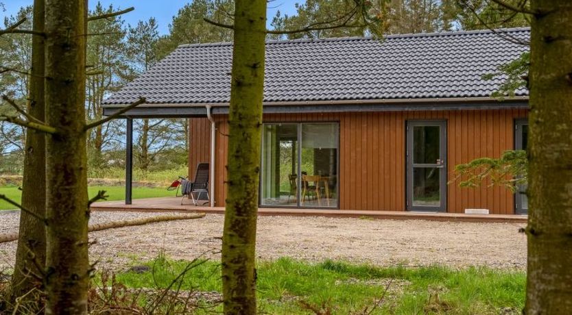 Photo of "Herwarth" - 2.3km from the sea