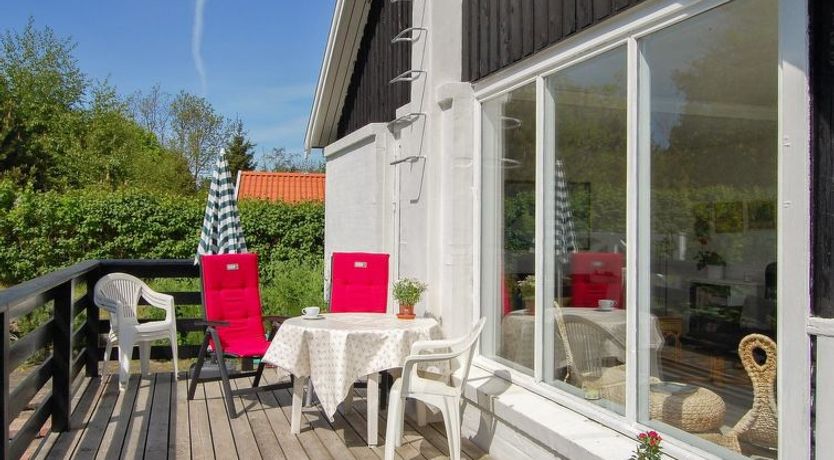 Photo of "Melina" - 100m from the sea