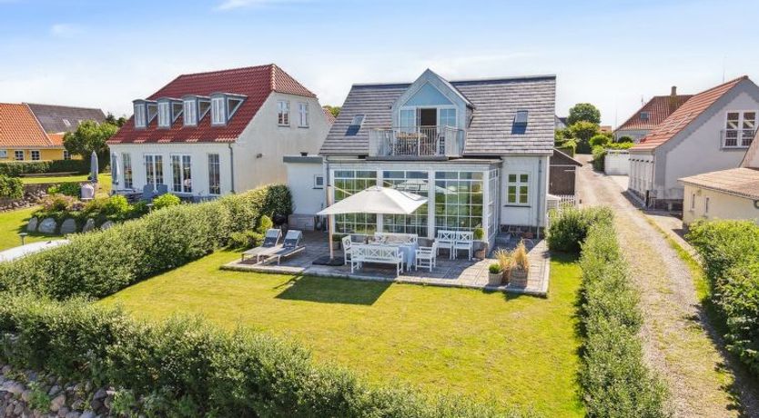 Photo of "Devis" - 75m from the sea