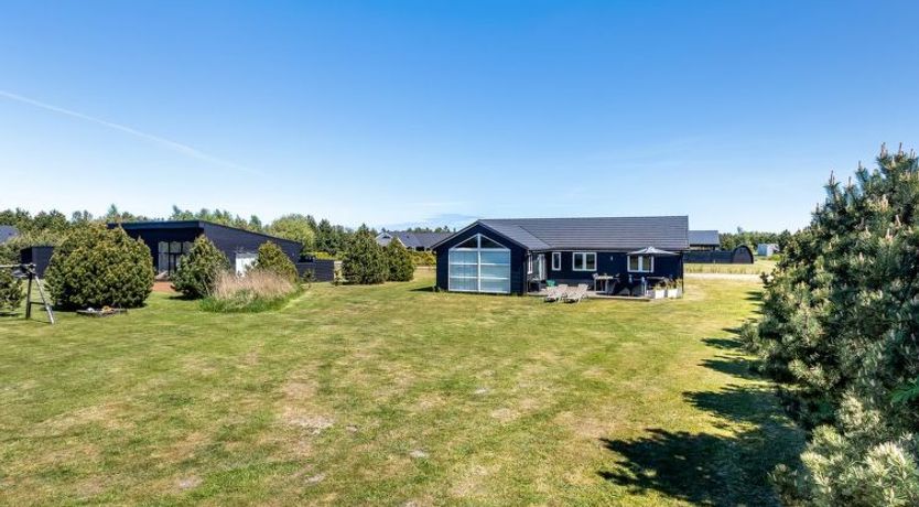 Photo of "Danika" - 1.5km from the sea