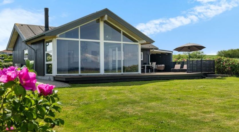 Photo of "Drusilla" - 140m from the sea