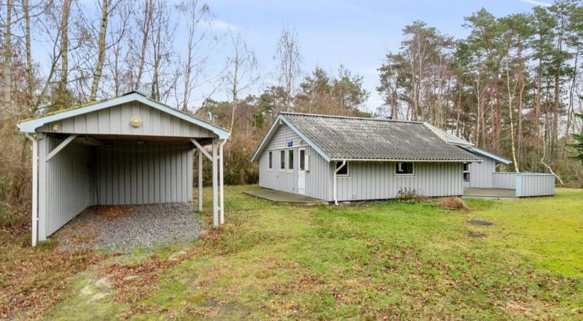 Photo of "Agnesa" - 700m from the sea