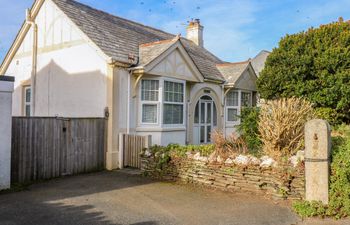 Pound Rocks Holiday Home