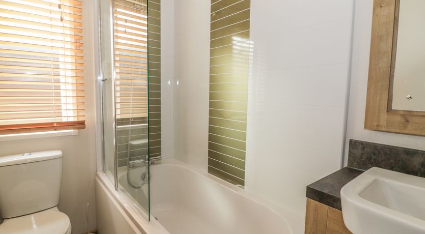 Photo of 27 Lake View