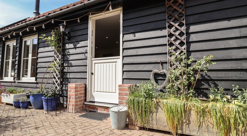 Photo of Courtyard Cottage, Poplar Farm Barn