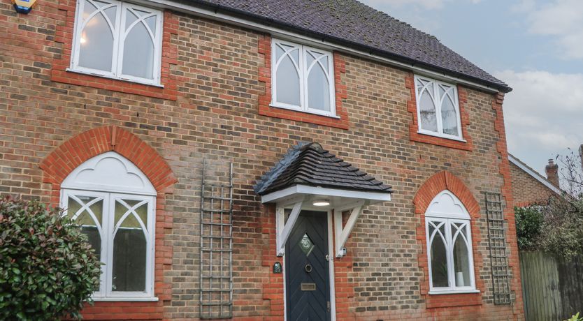 Photo of 25 Saturn Croft