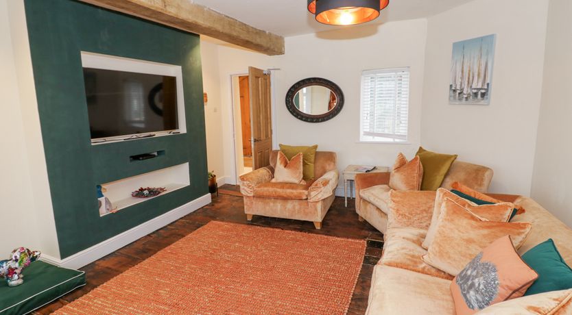 Photo of Riverside Manor