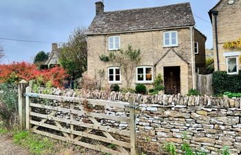 Meadow View Cottage Holiday Home