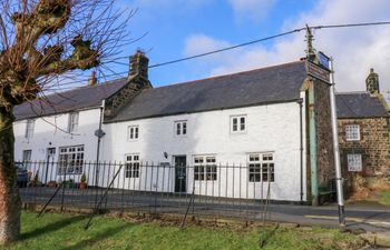 Rose Hip Cottage Holiday Home