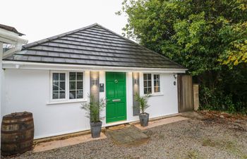 Dowager Cottage Holiday Home