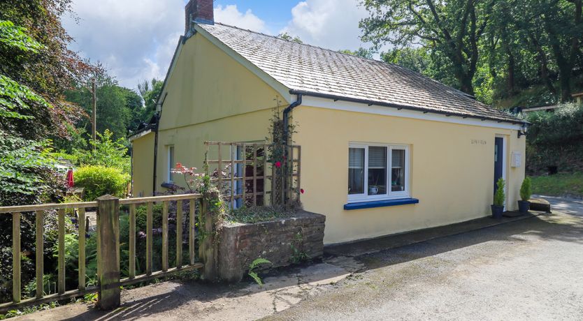 Photo of Llyn Y Felin