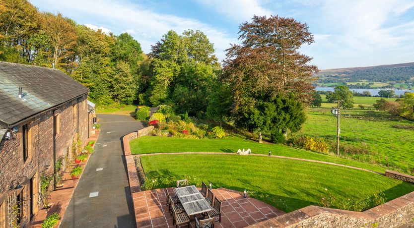 Photo of Bank Barn, Wreay