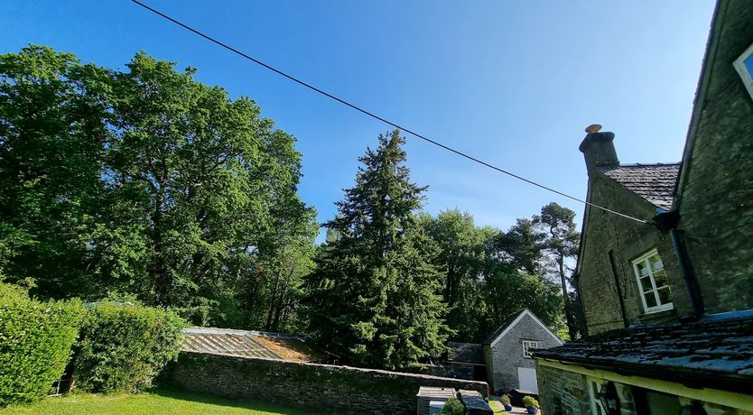 Photo of Danby Lodge