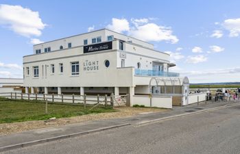 Blue Horizon Holiday Home