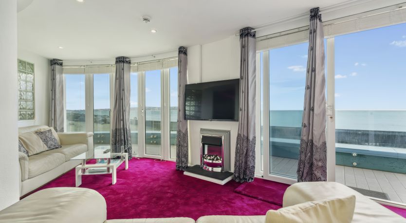 Photo of Blue Horizon