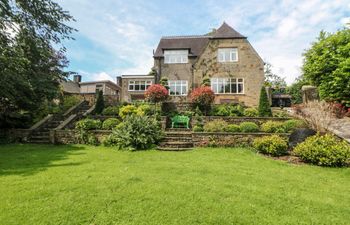 The Old Coach House Holiday Home