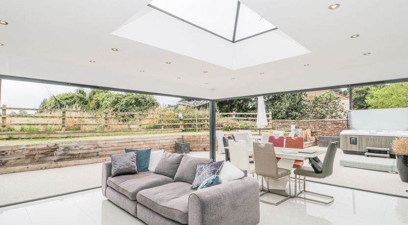 Photo of Orchard Leigh