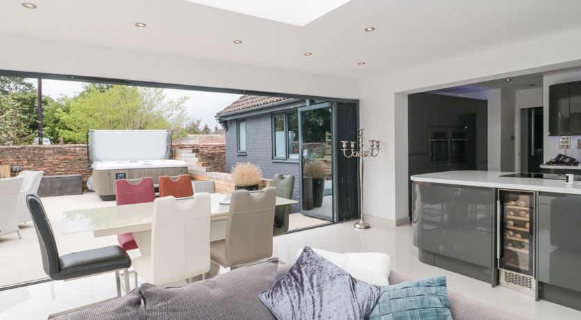 Photo of Orchard Leigh