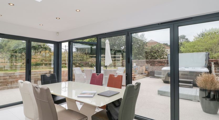 Photo of Orchard Leigh