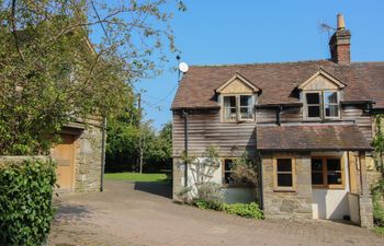 New Inn Cottage Holiday Home