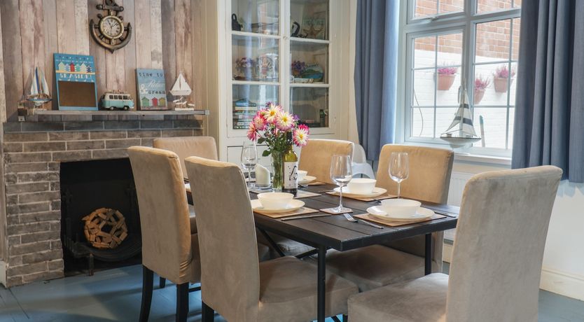 Photo of 18 Chamberlaine Road