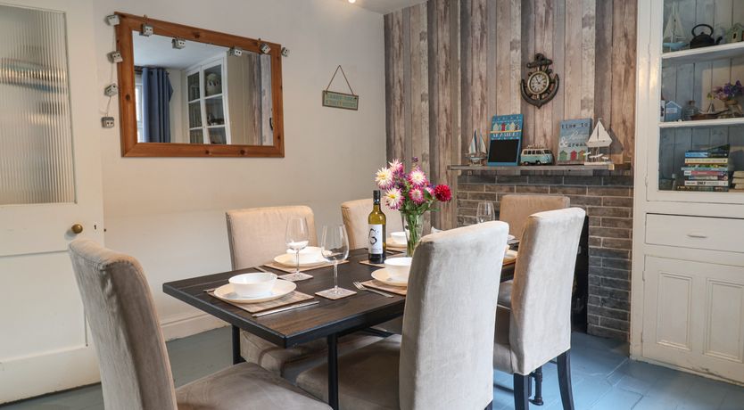 Photo of 18 Chamberlaine Road