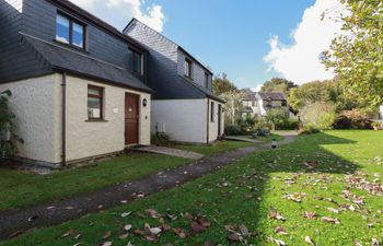 Coombe Cottage Holiday Home