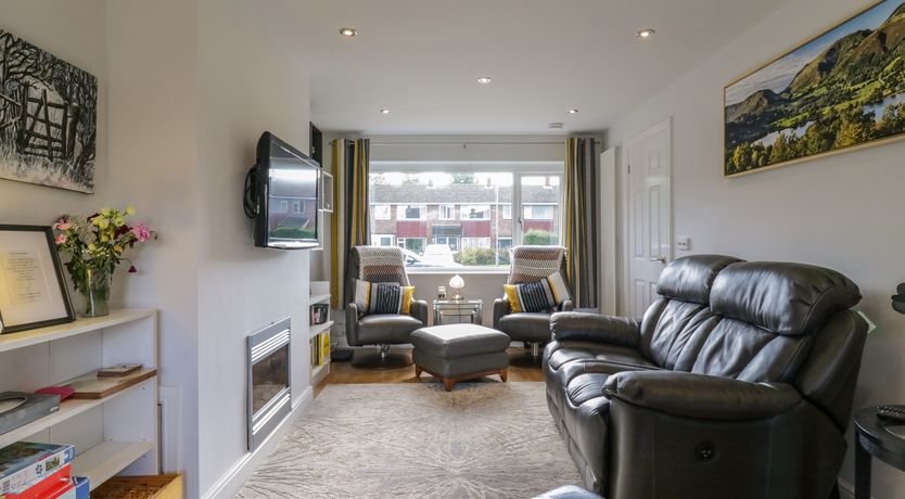 Photo of 25 Resbury Close