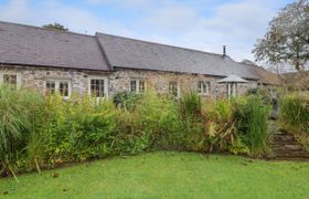 Photo of st-dogwells-barn