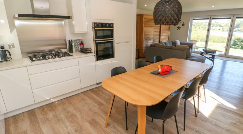 Photo of 2 The Dunes