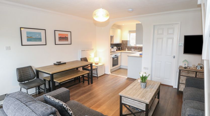 Photo of 102 Waterside Park