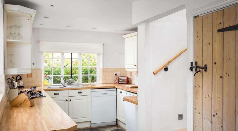 Photo of April Cottage