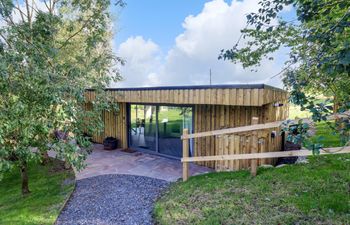 Orchard Lodge Holiday Home