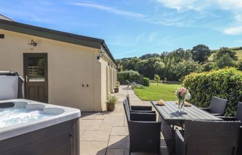 Binneford Barn Holiday Home