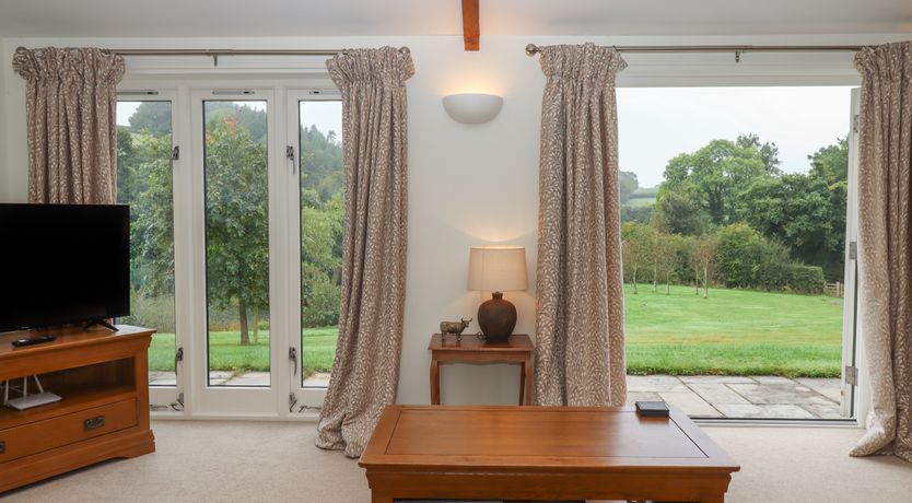 Photo of Binneford Barn