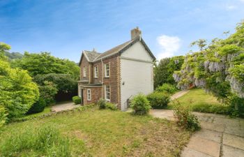 Gweryl Lodge Holiday Home