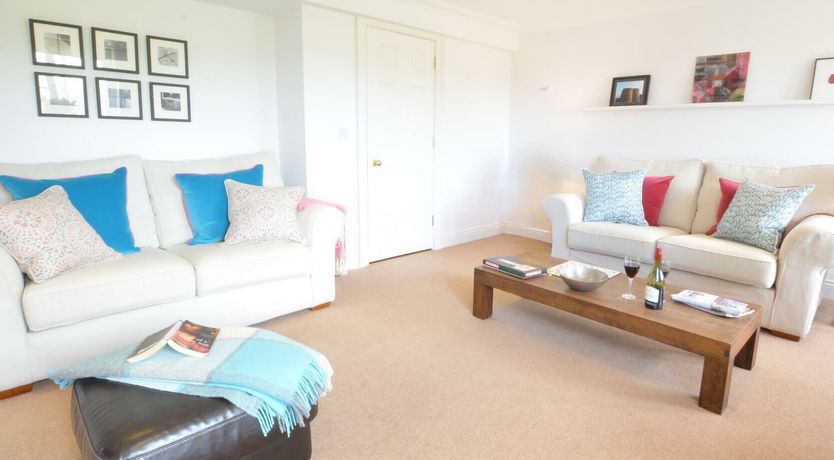 Photo of 6 Willows Green