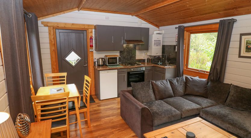 Photo of Lakeside Lodge