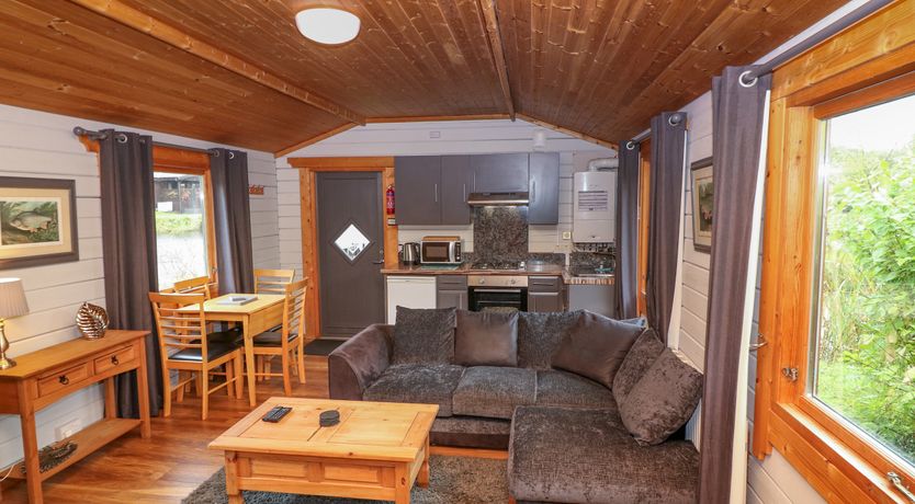 Photo of Lakeside Lodge