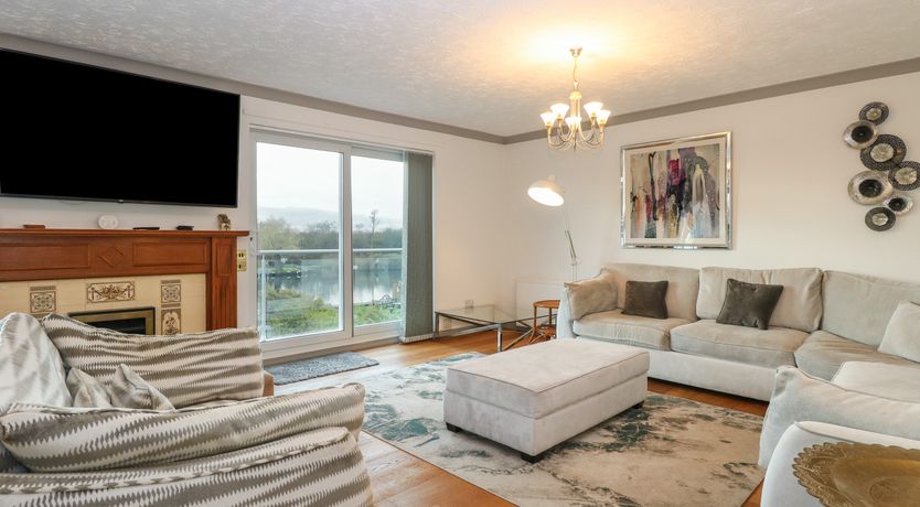 Photo of White Gables