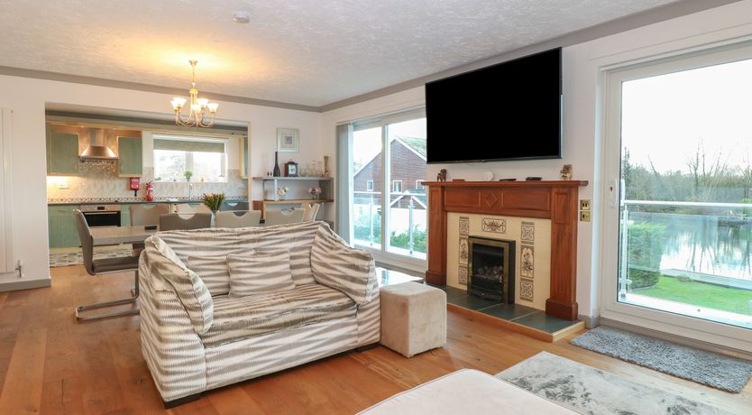 Photo of White Gables