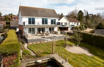 White Gables Holiday Home