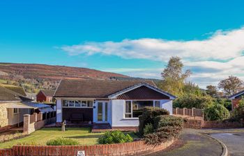 Green View Holiday Home