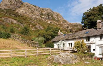 Poppy Cottage Holiday Home