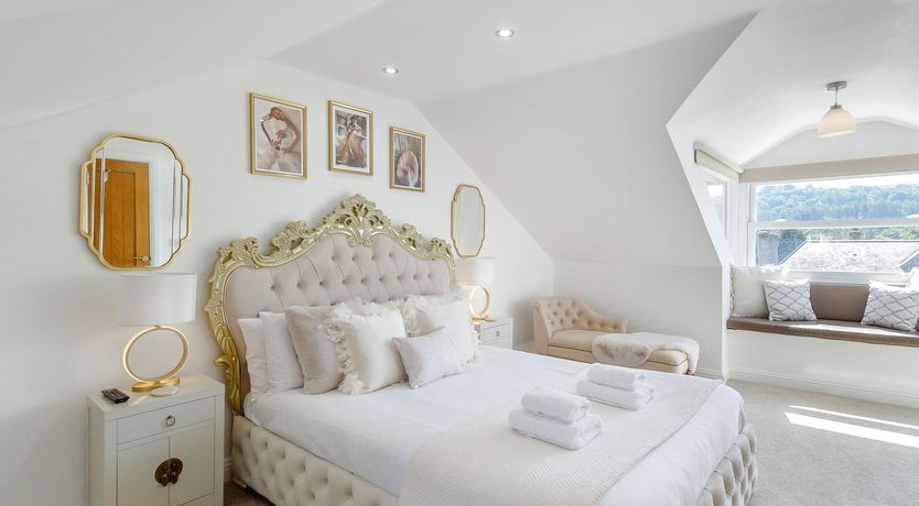 Photo of Queen Elizabeth Suite