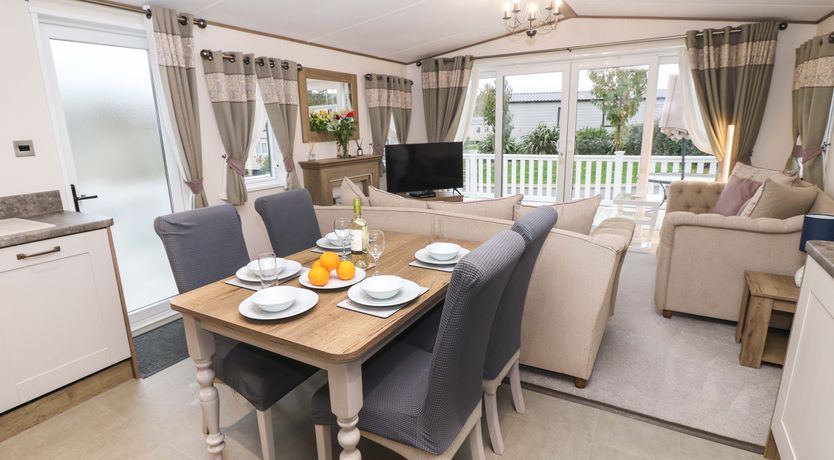 Photo of 117 Crosswinds